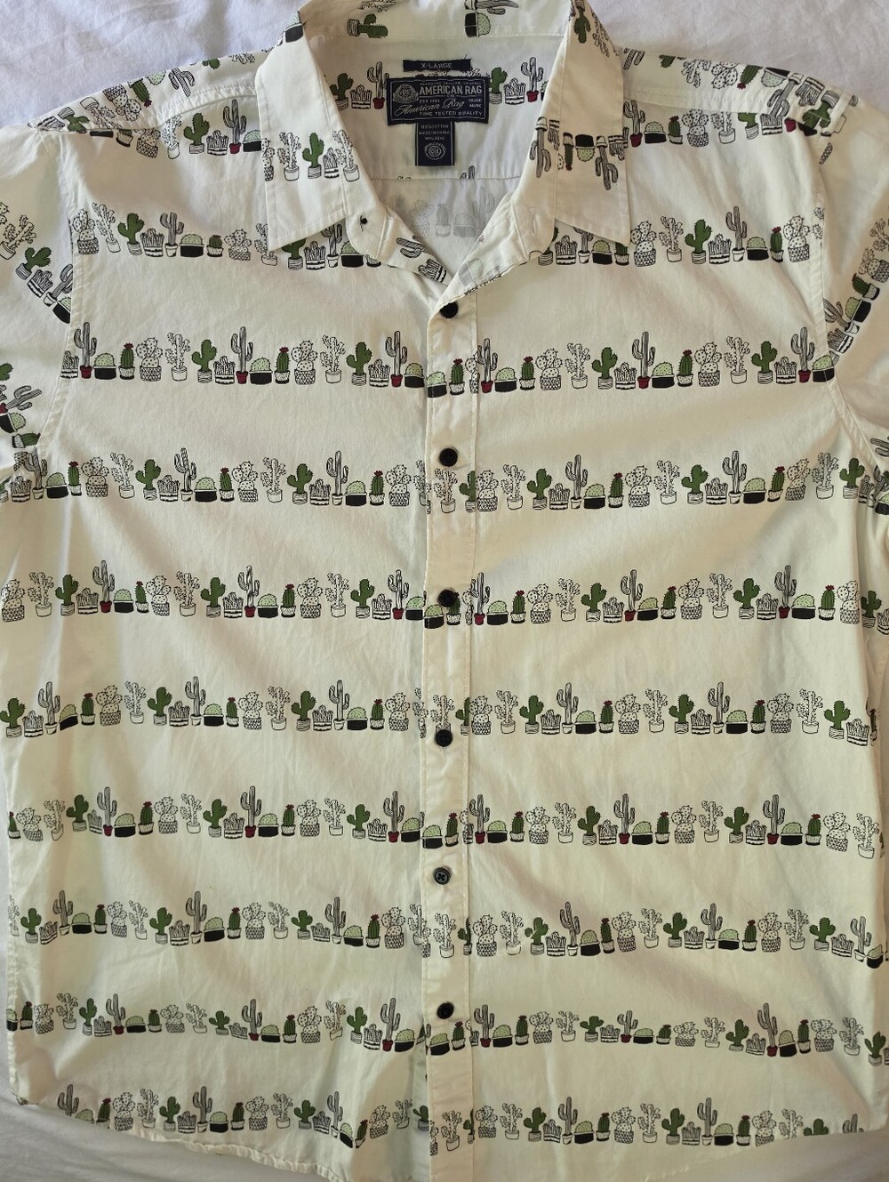 American Rag Men's XL Cactus Print Short Sleeve Button Up Shirt Cotton White